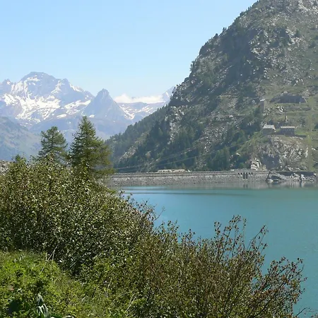Holiday home Hameau 5 201a - & Piscine 4 Pers *